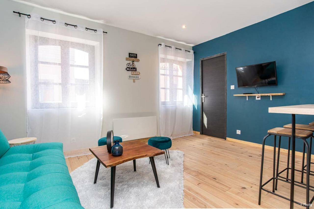 Immeuble Hyper Centre Apartment มงโตบ็อง ภายนอก รูปภาพ