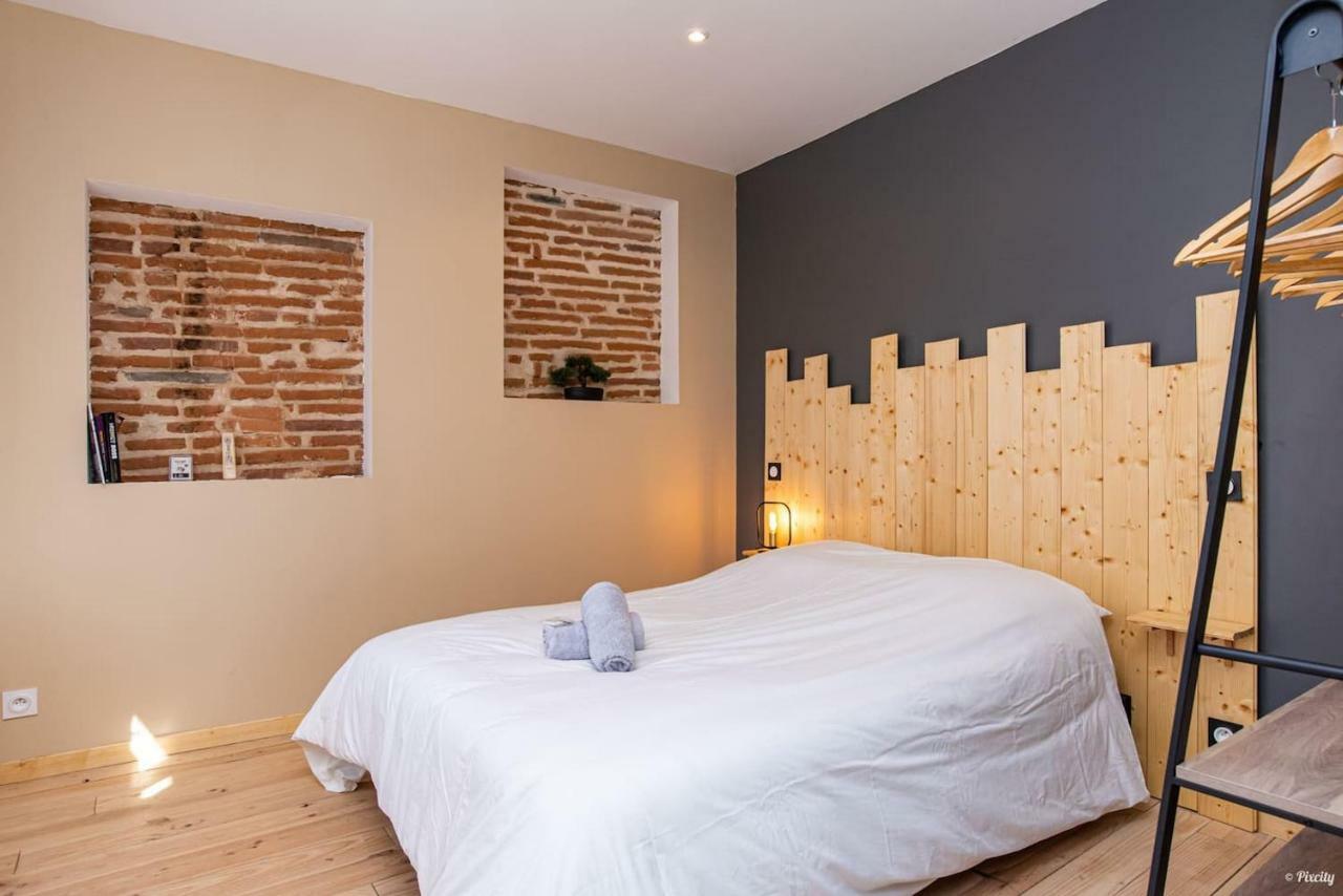 Immeuble Hyper Centre Apartment มงโตบ็อง ภายนอก รูปภาพ